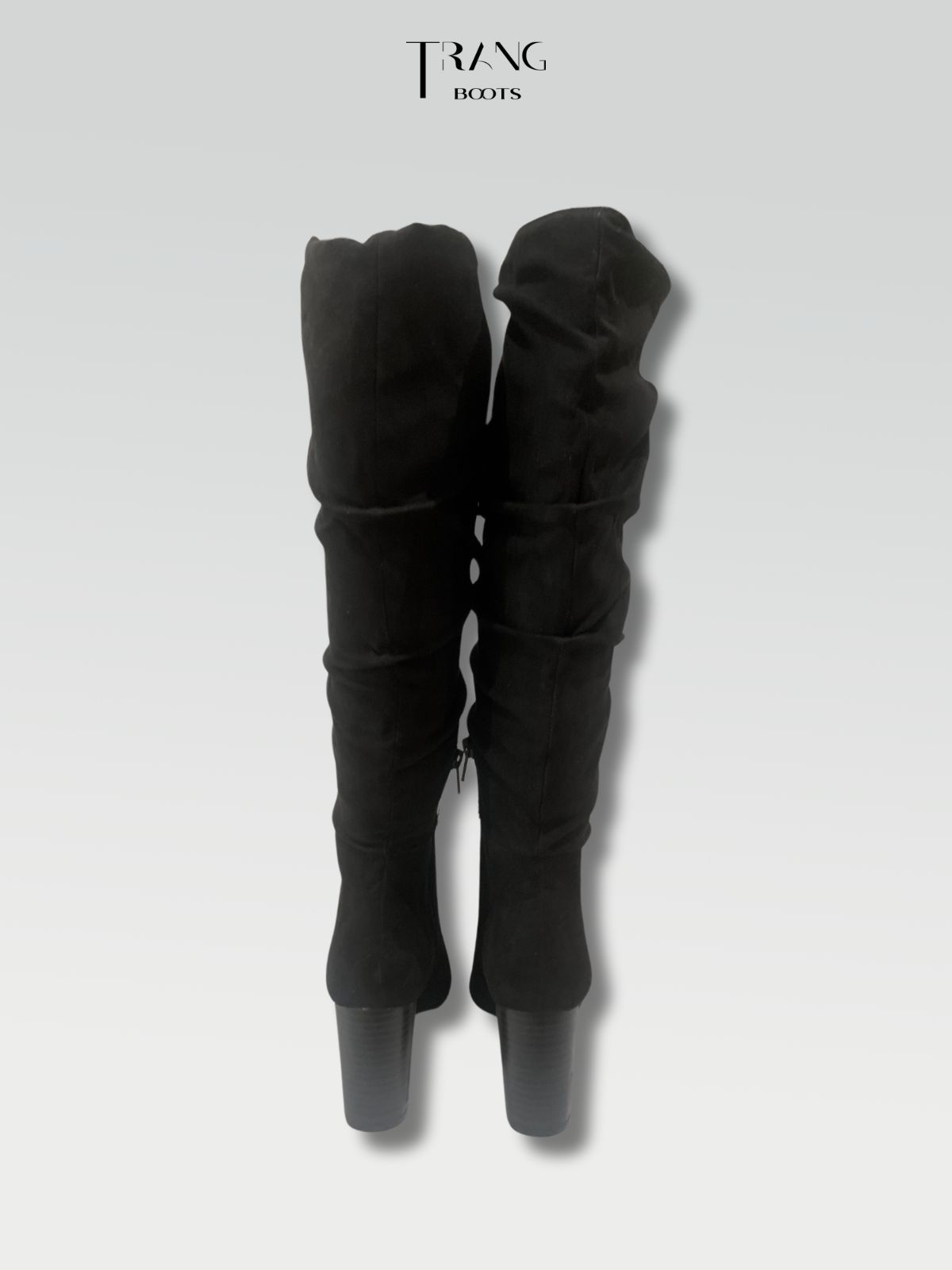 KNEE BOOTS SUEDE BLACK - KNEE BOOTS MŨI NHỌN DA LỘN ĐẾ TRỤ PHOM NHÚN ĐEN