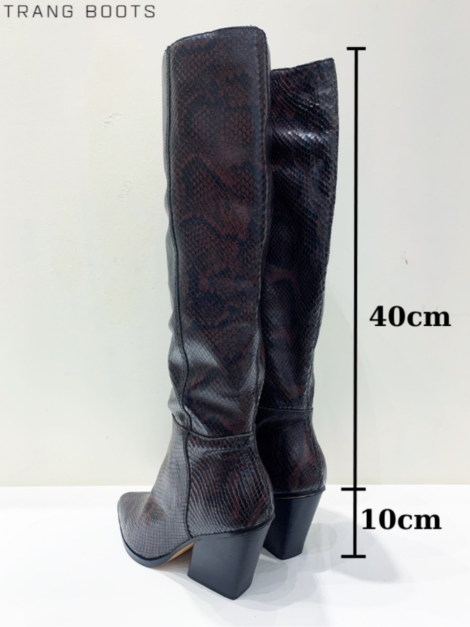 KNEE BOOTS MŨI NHỌN DA VÂN RẮN DA THẬT GÓT TÙ