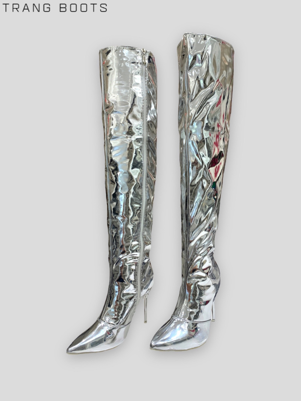 OVER KNEE BOOTS DA BÓNG GÓT NHỌN - BẠC