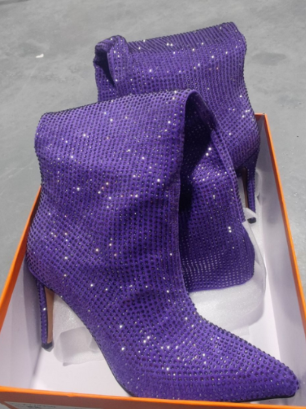 KNEE BOOTS MŨI NHỌN ĐÍNH ĐÁ