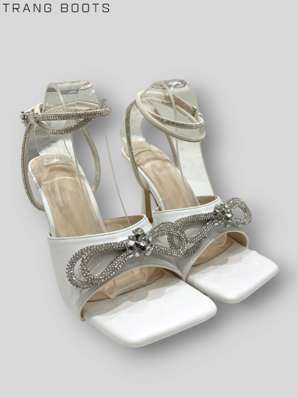 CAO GÓT ĐÍNH NƠ BLING