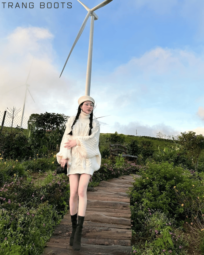 HIGHHEELS BOOTS STRADIVARIUS LEN MŨI VUÔNG GÓT DẸP