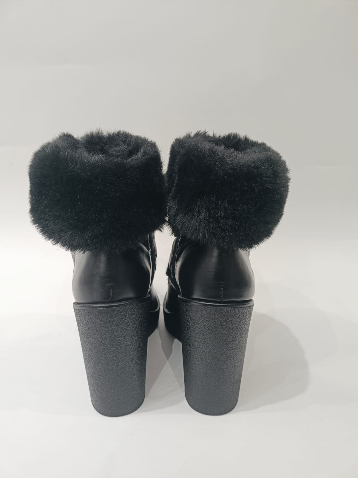 ANKLE BOOTS JESSICA SIMPSON