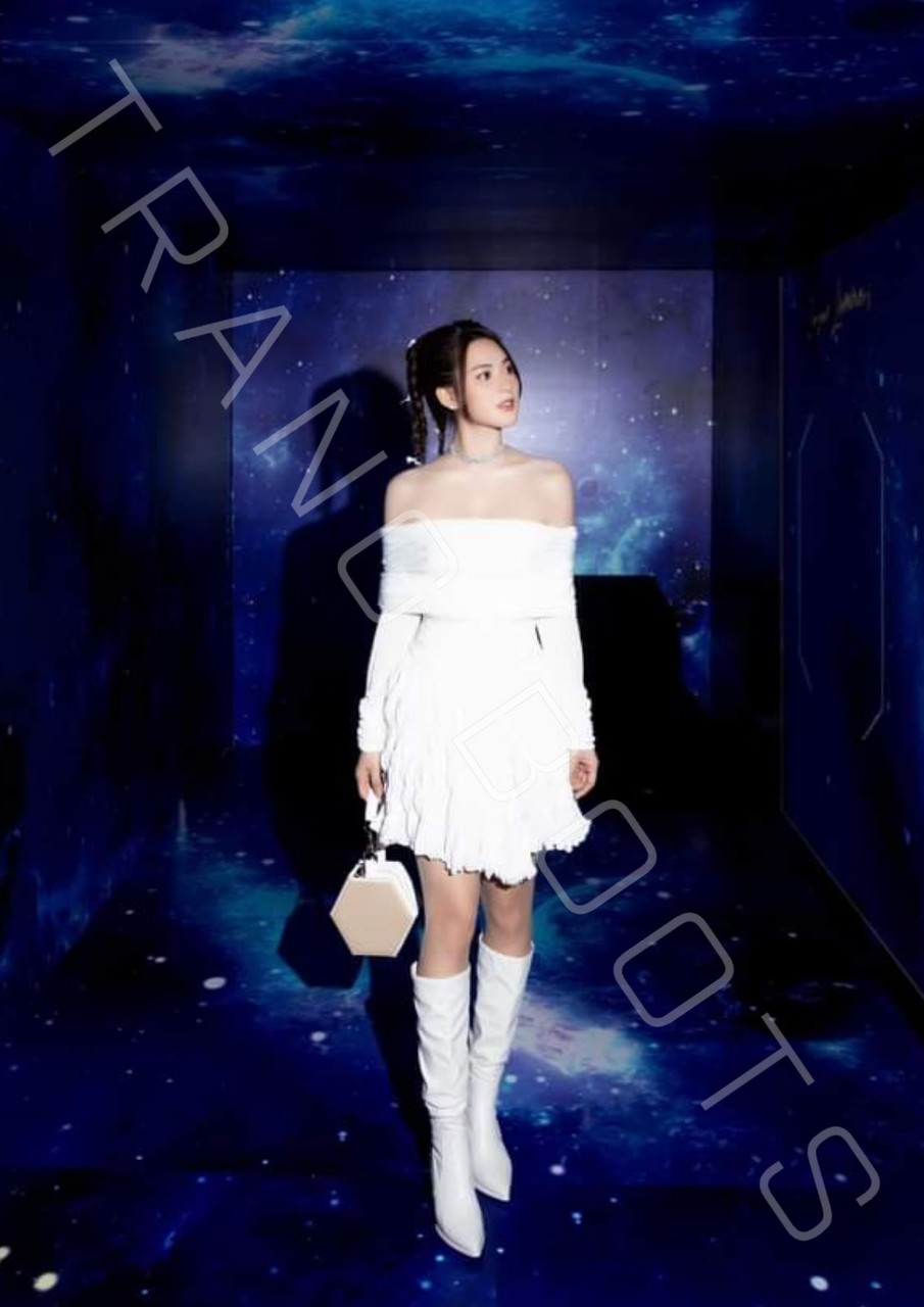 KNEE BOOTS PHOM NHÚN