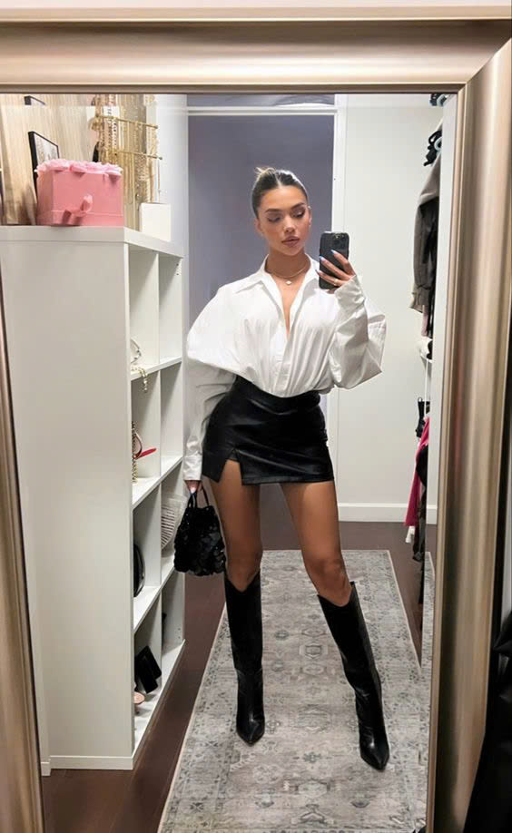 GIÀY BOOTS GỐI CAO BỒI CỔ CHỮ V