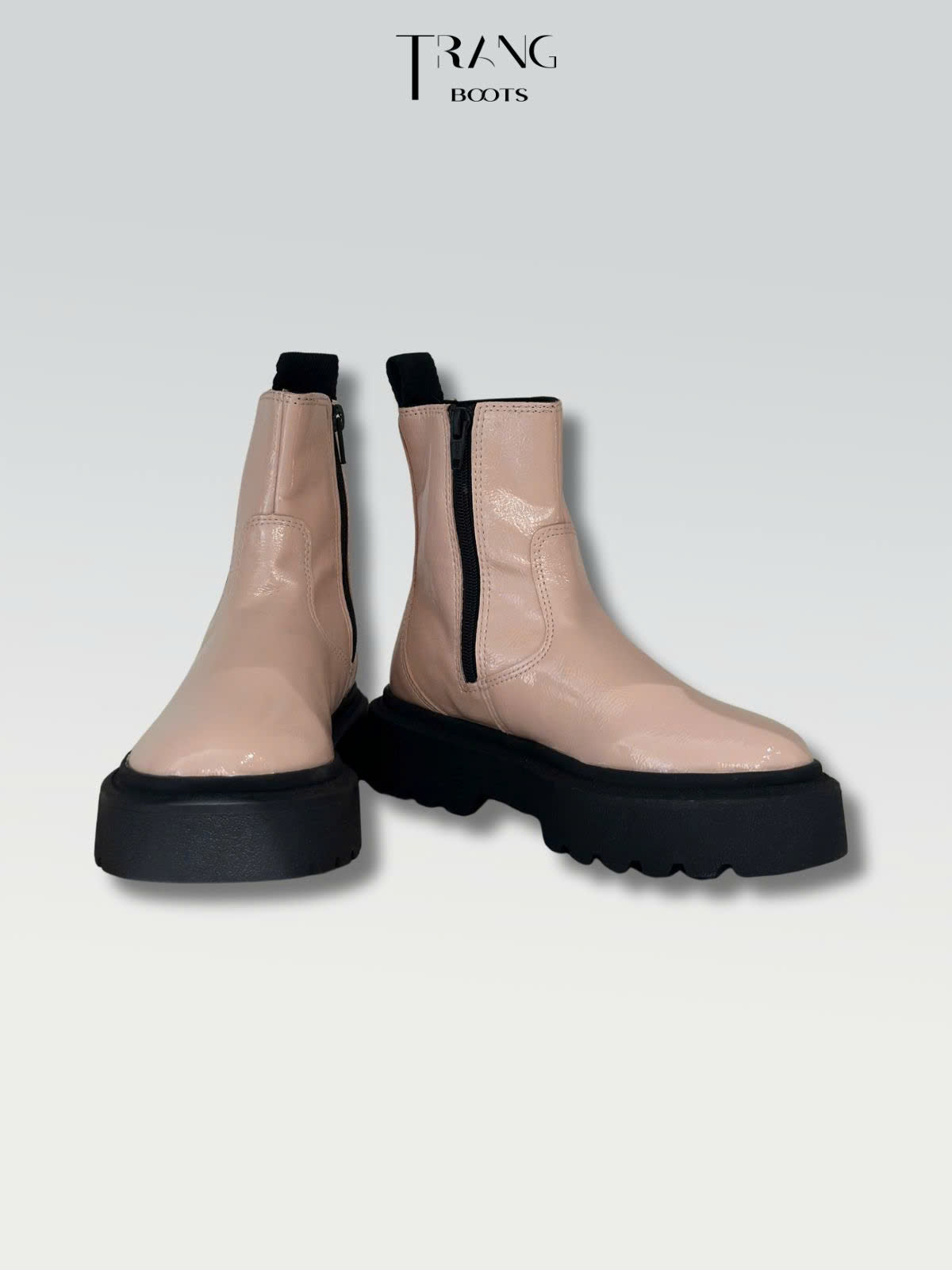 BOOTS TRẺ EM DA BÓNG MÀU HỒNG