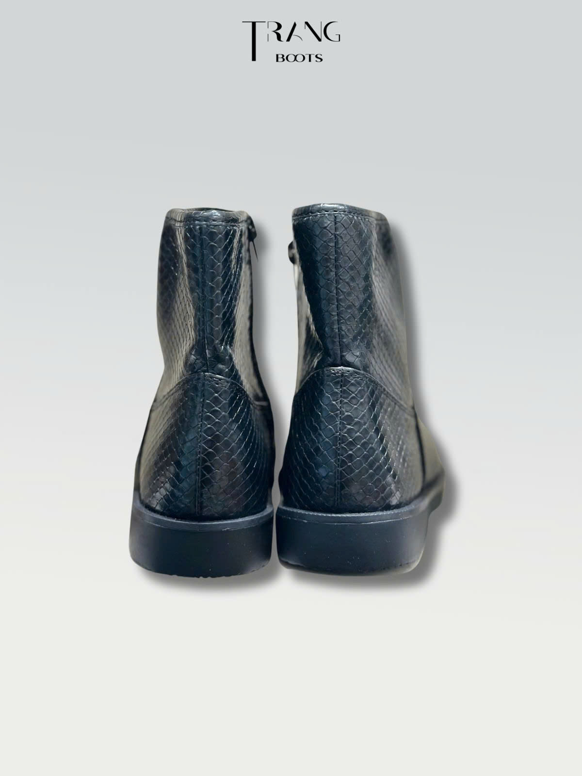 BOOTS TRẺ EM CỔ NGẮN VÂN DA RẮN