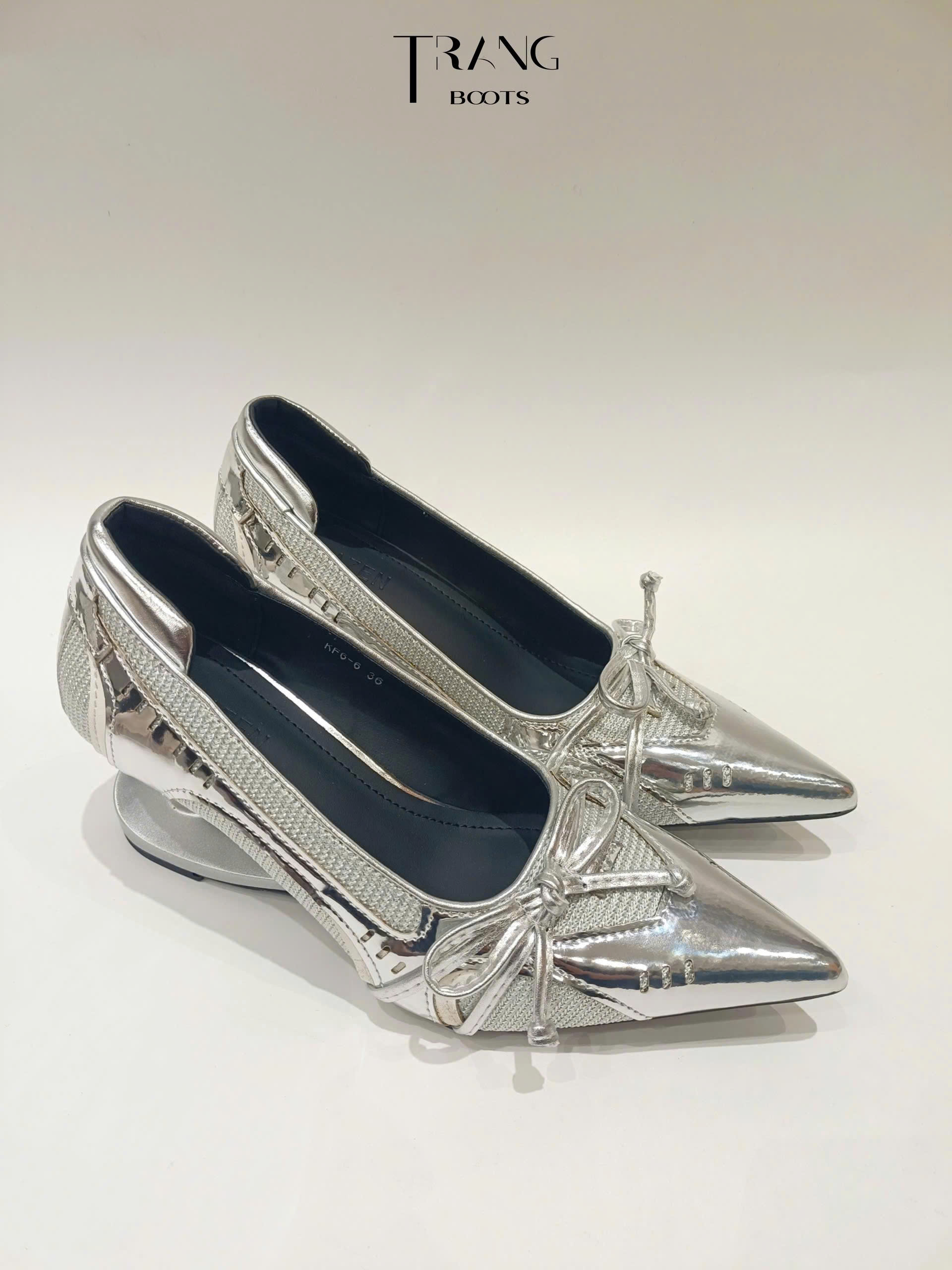 TURBO MUSE - Élan Racing Muse Cao gót mũi nhọn Mary Jane – phong cách sporty ballet cao cấp, gót đặc biệt thời thượng, thiết kế ôm chân thanh mảnh.