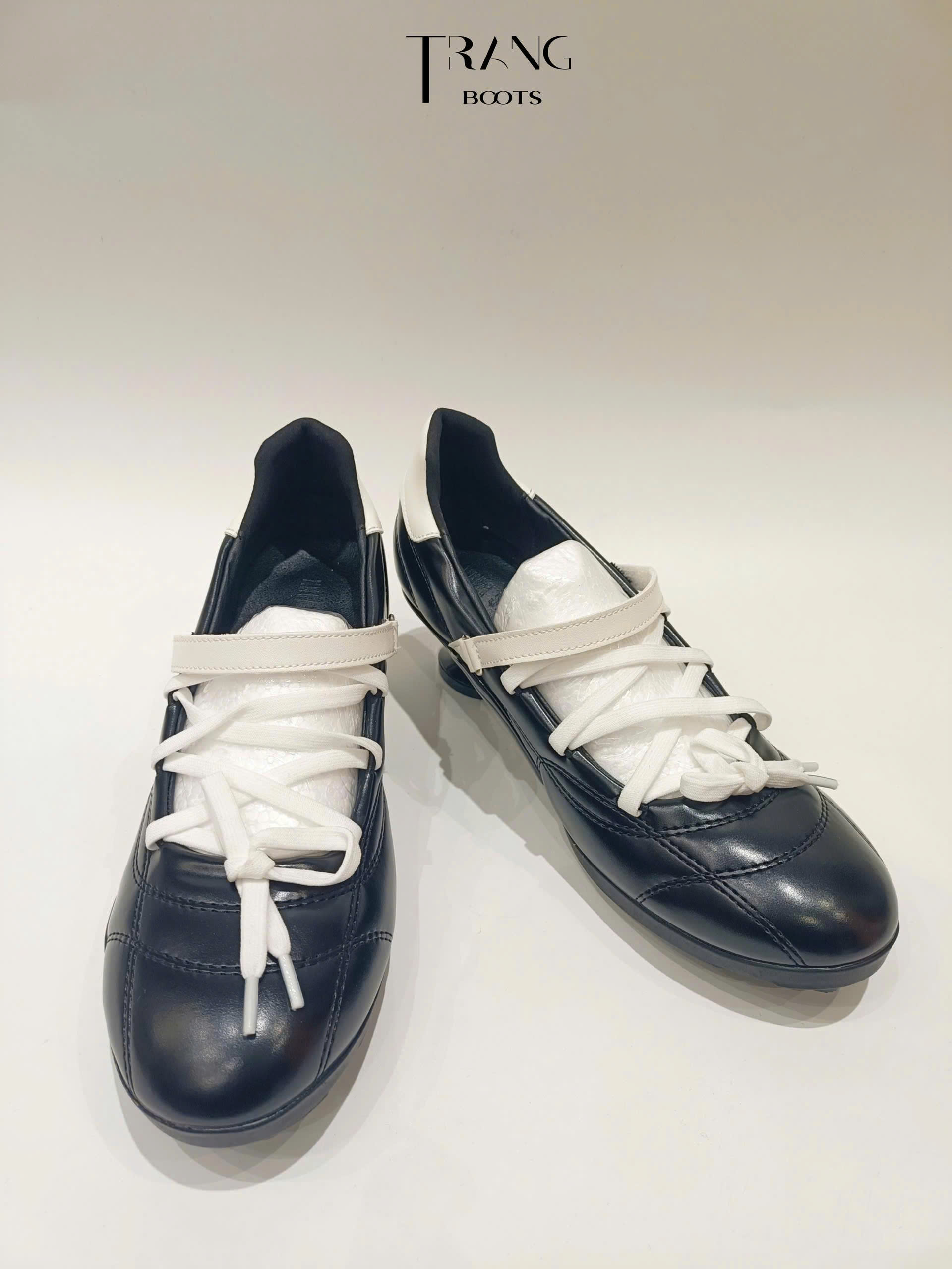 CARBON LINE - Élan Racing Muse Interstellar Series – Ballet bạc đính nơ, phong cách sporty chic, gót kitten heel thanh lịch, thiết kế độc đáo thời thượng.