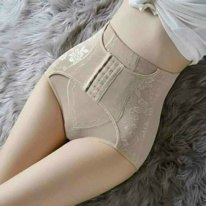 QUẦN GEN BỤNG MÓC CÀI TRƯỚC THÊU HOA