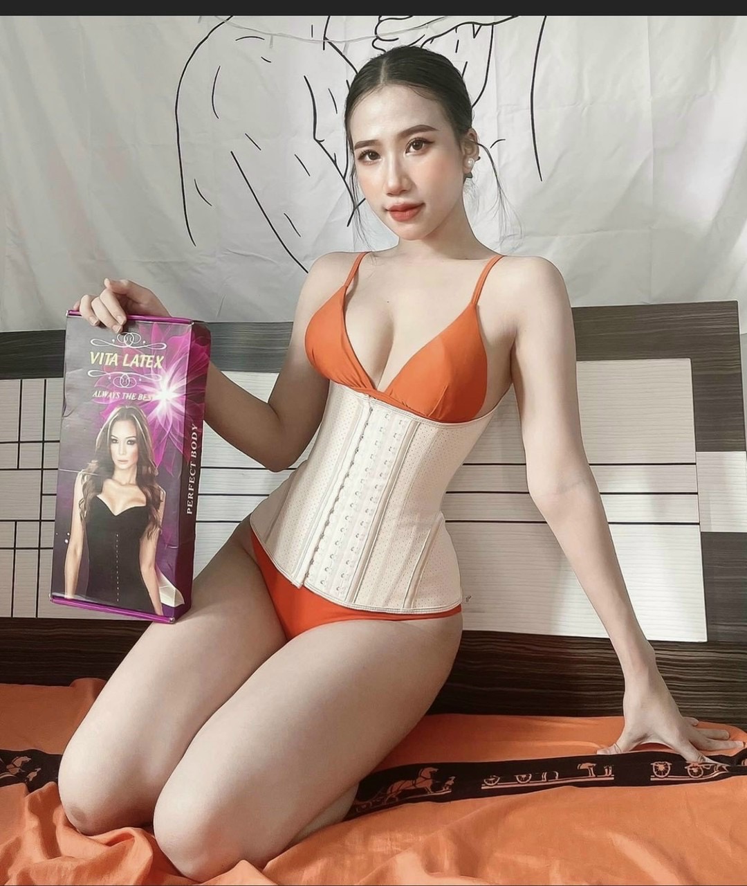 ĐAI NỊT BỤNG THÔNG HƠI CÀI TRƯỚC VITA LATEX