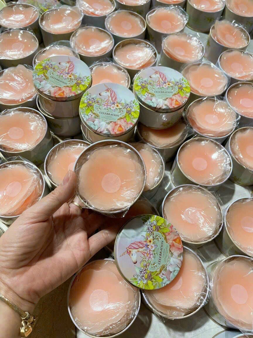 HỘP DÁN TI NGỰA THẦN CELEBRATION