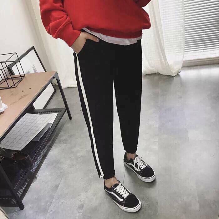 QUẦN LEGGING KẺ SỌC TRẮNG