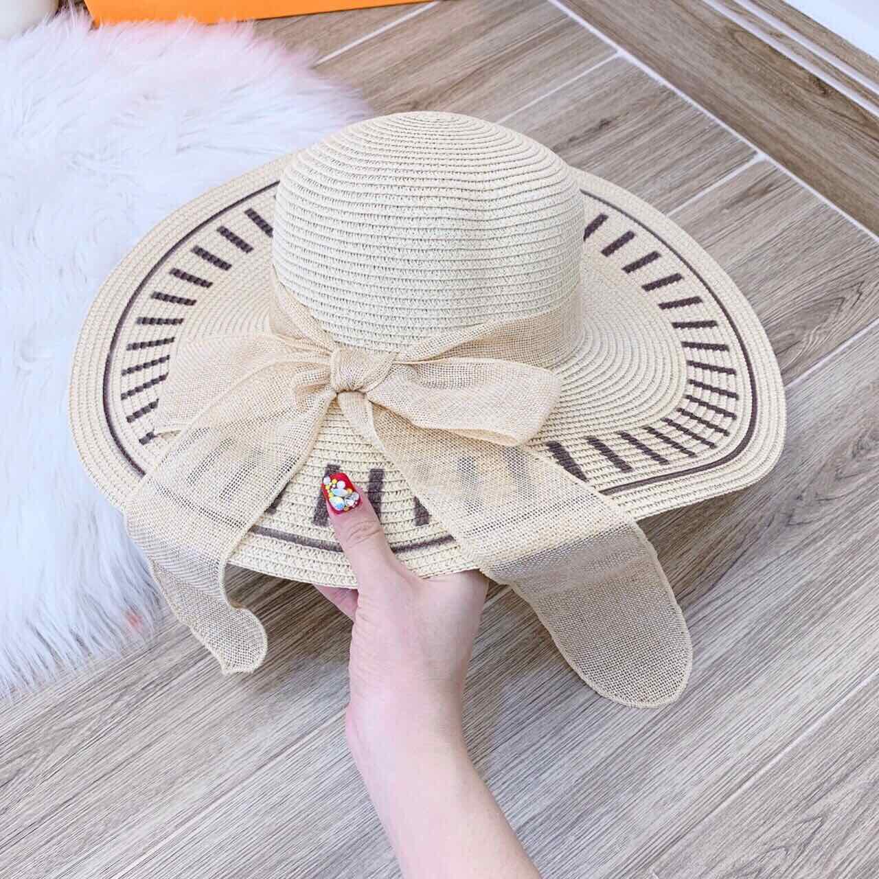 MŨ CÓI NƠ ĐI BIỂN XINH XẮN