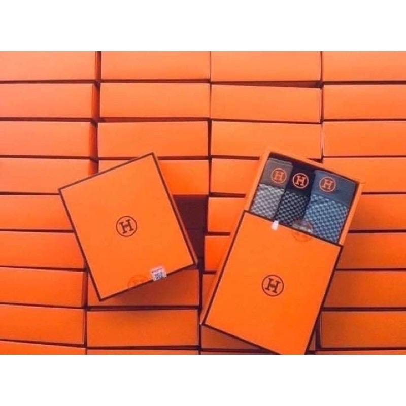 SỊP ĐÙI HỘP HM