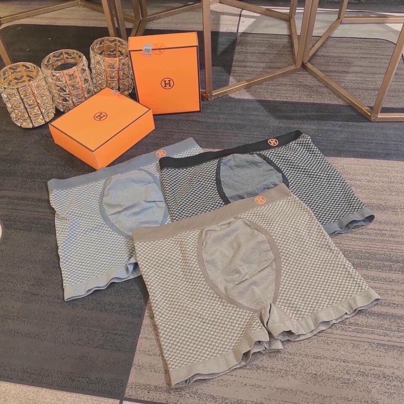 SỊP ĐÙI HỘP HM