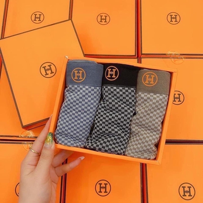 SỊP ĐÙI HỘP HM