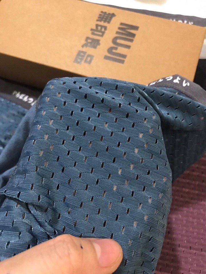 SỊP ĐÙI THÔNG HƠI HỘP MUJI