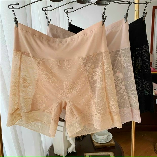 QUẦN MẶC TRONG VÁY SU REN HOA