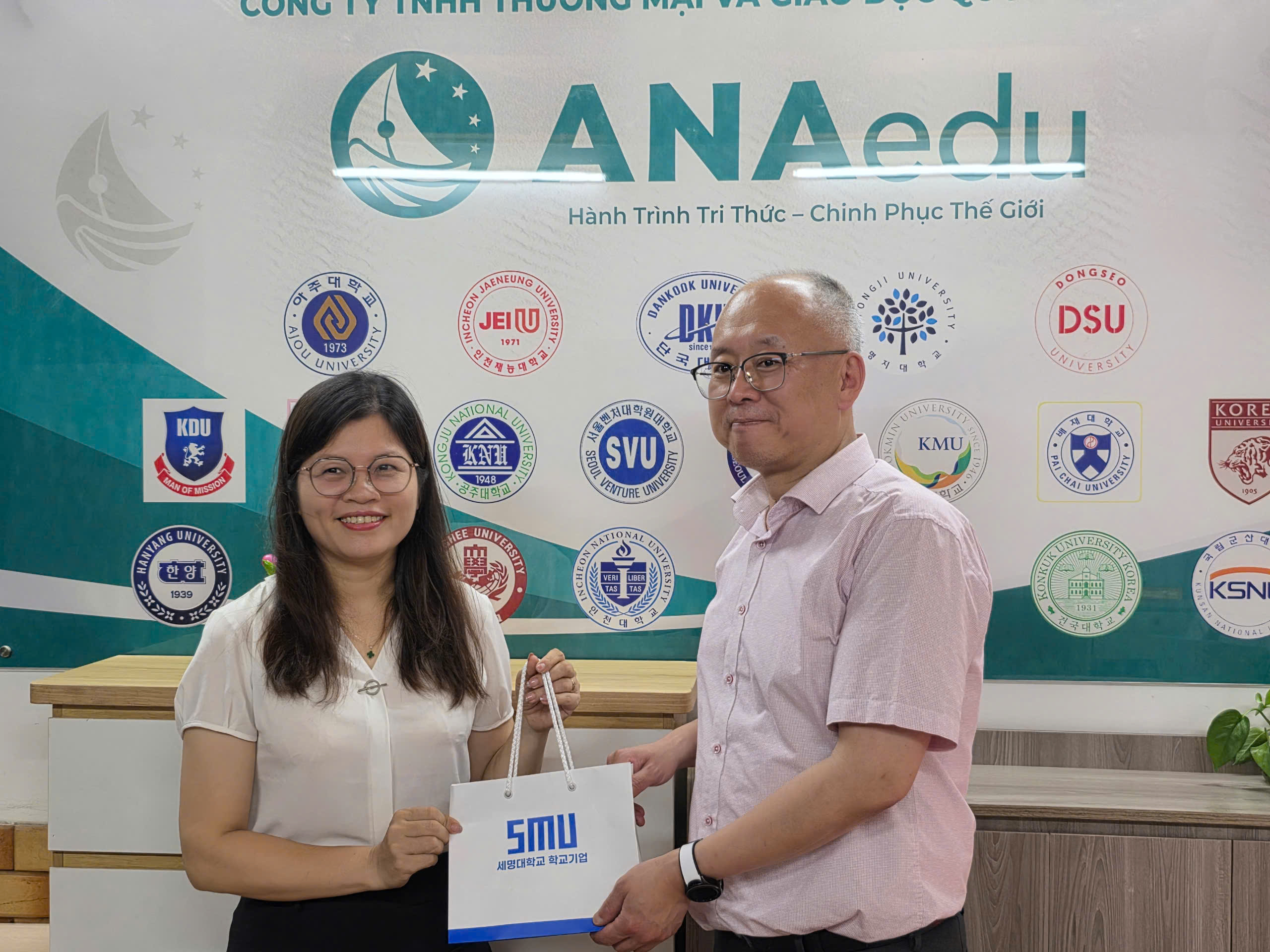 Trường Đại học Semyung làm việc cùng ANAEDU nhằm tăng cường hợp tác tuyển sinh tại Việt Nam