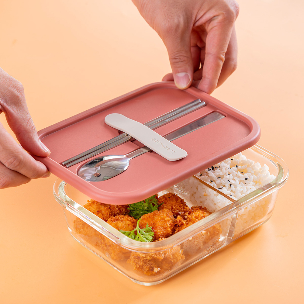 Hộp cơm thủy tinh LocknLock chia ngăn kèm muỗng đũa LLG991CL 930ml - Hàng chính hãng, dùng được lò vi sóng - JoyMall