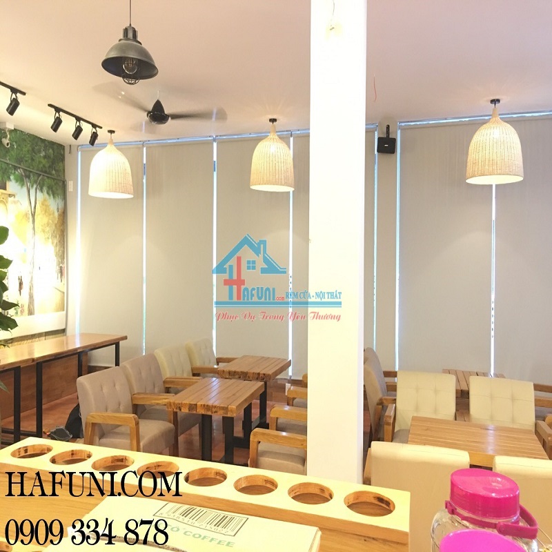 Các Mẫu Rèm Cửa Quán Cà Phê Sang Trọng