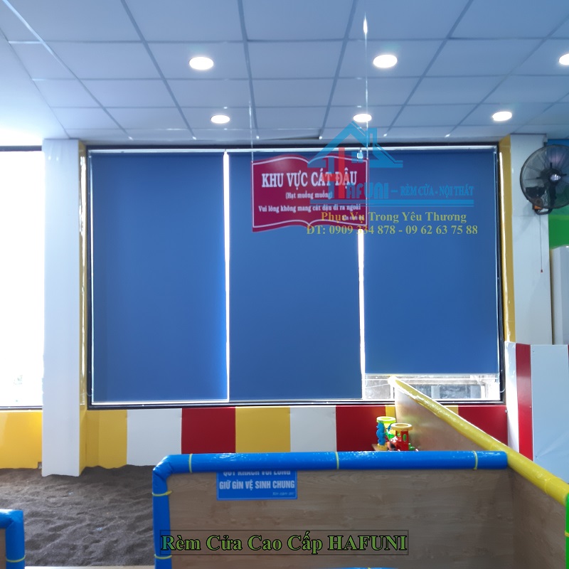 Lắp Đặt Rèm Cuốn Văn Phòng Đẹp RC0013