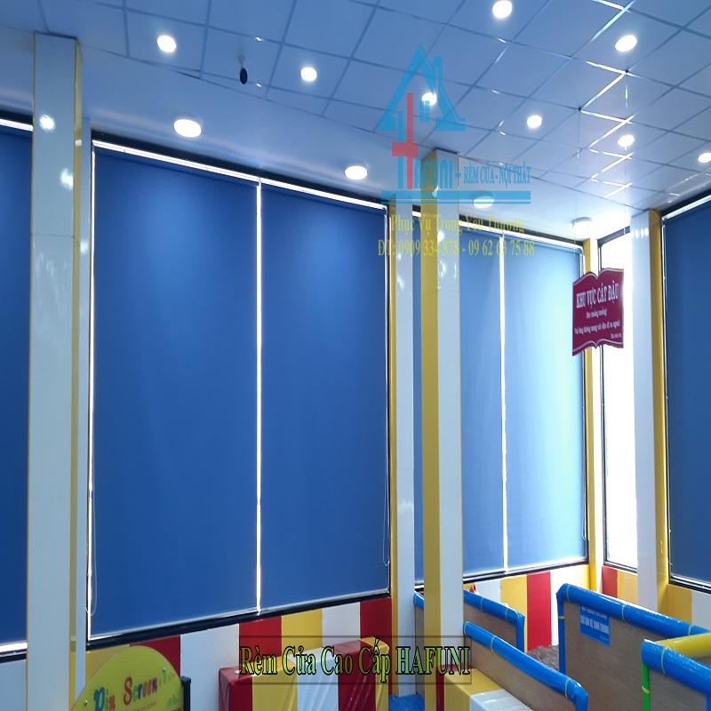 Lắp Đặt Rèm Cuốn Văn Phòng Đẹp RC0013