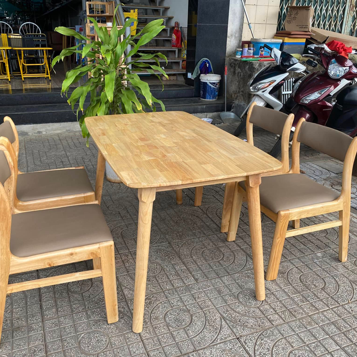 Bộ bàn ăn Bella 1m2 + 4 ghế