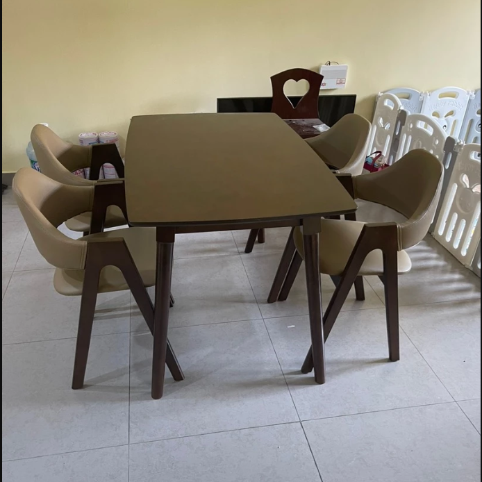 Bộ bàn ăn Chữ A 1m2 + 4 ghế