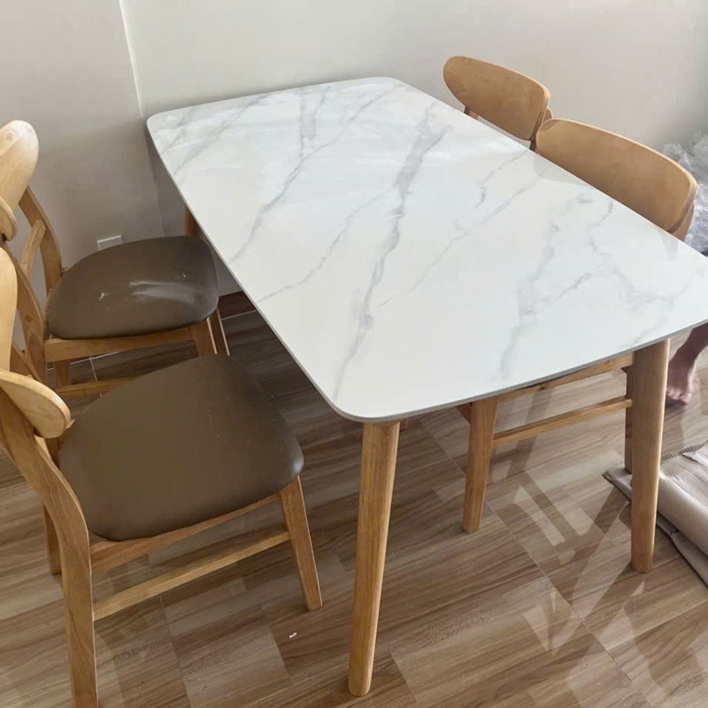 Bộ bàn ghế ăn mặt đá và 4 ghế Mango