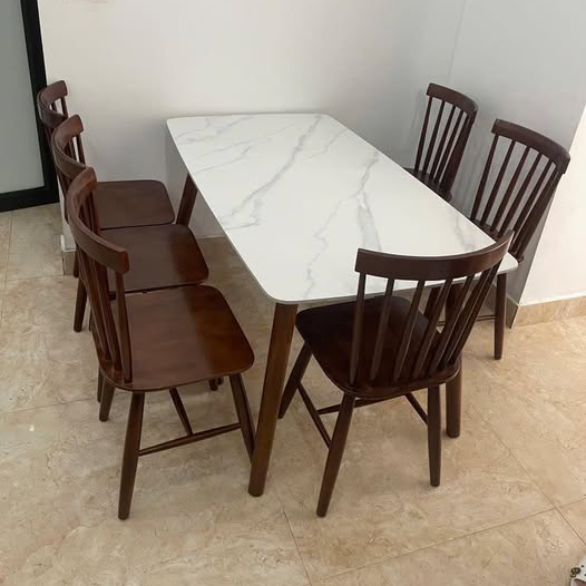 Bộ bàn ăn mặt đá + 4 ghế Song Tiện