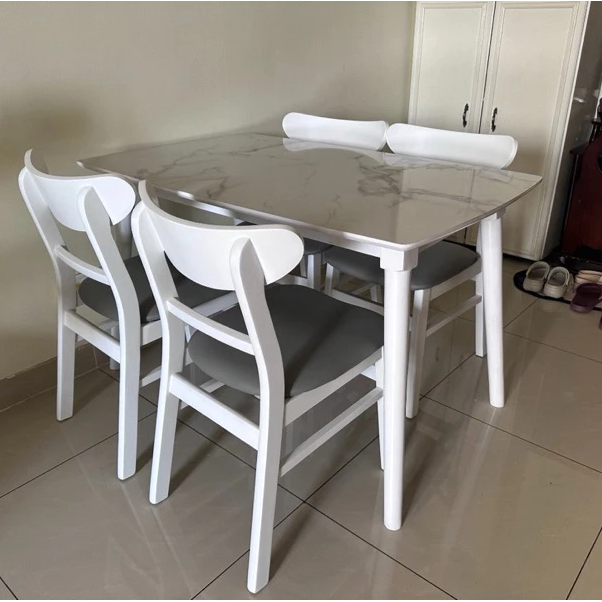 Bộ bàn ăn mặt giả vân đá + 4 ghế Mango