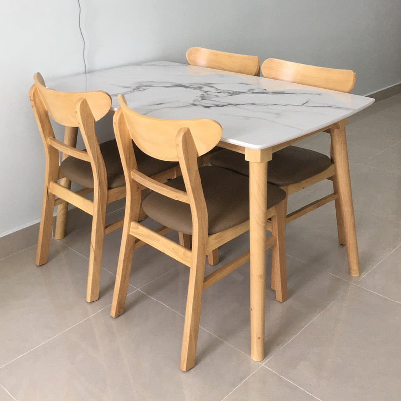 Bộ bàn ăn mặt giả vân đá + 4 ghế Mango