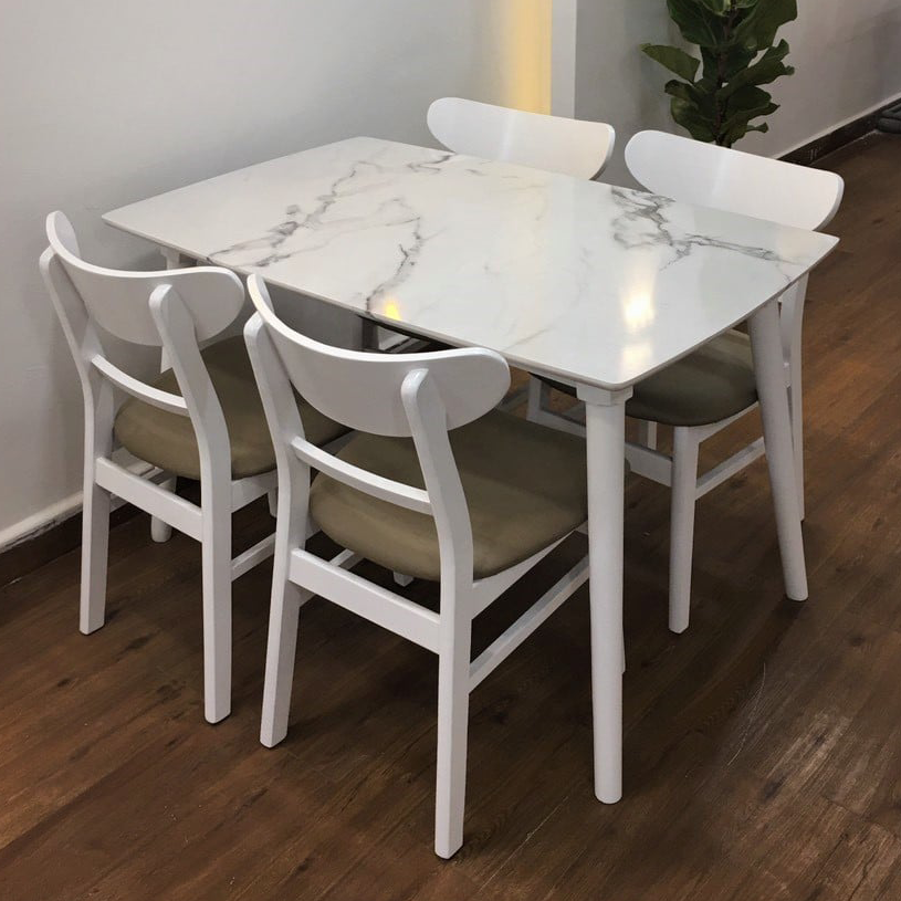 Bộ bàn ăn mặt giả vân đá + 4 ghế Mango