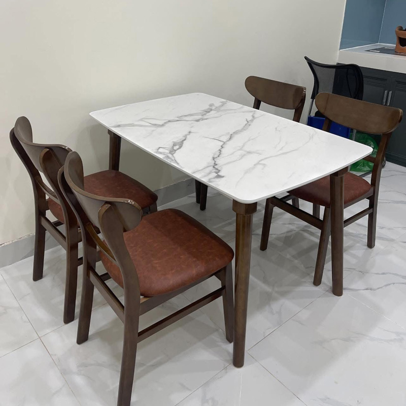Bộ bàn ăn mặt giả vân đá + 4 ghế Mango