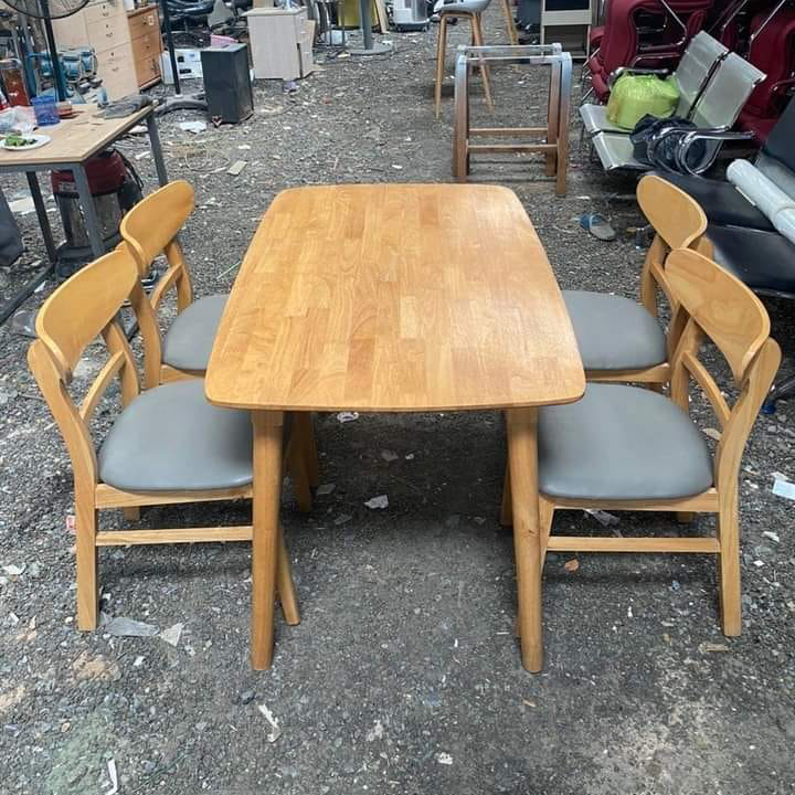 Bộ bàn ăn Mango 1m2 + 4 ghế