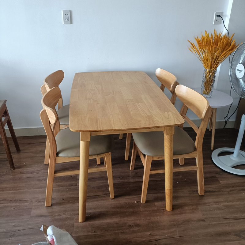 Bộ bàn ăn Mango 1m2 + 4 ghế