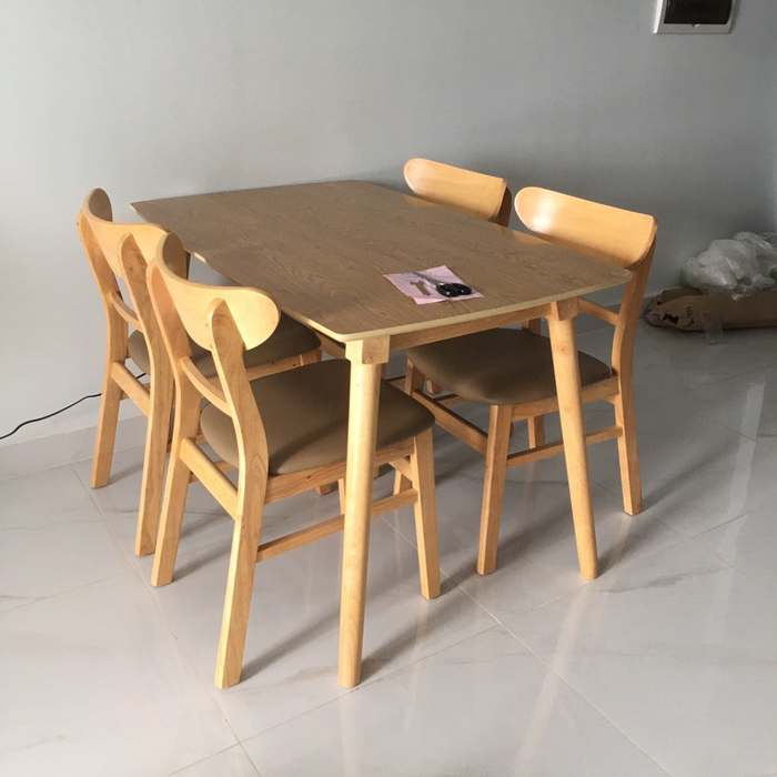 Bộ bàn ăn Mango 1m2 + 4 ghế