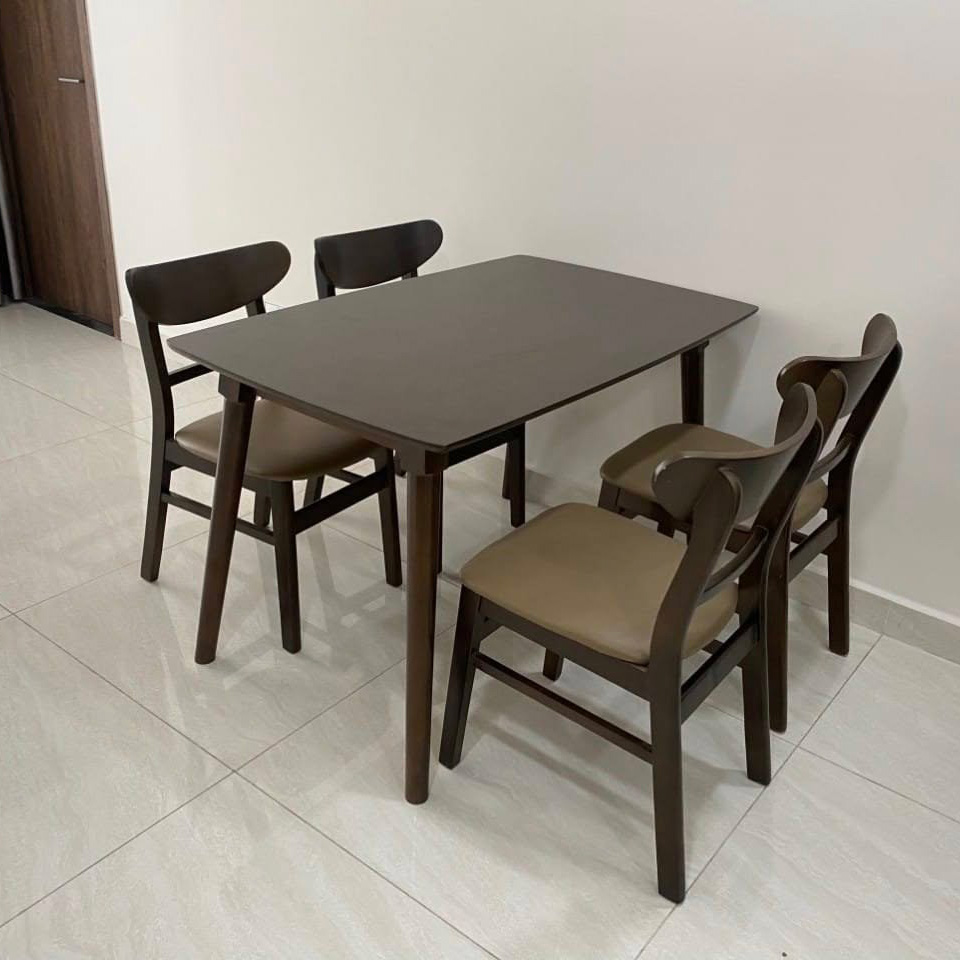 Bộ bàn ăn Mango 1m2 + 4 ghế