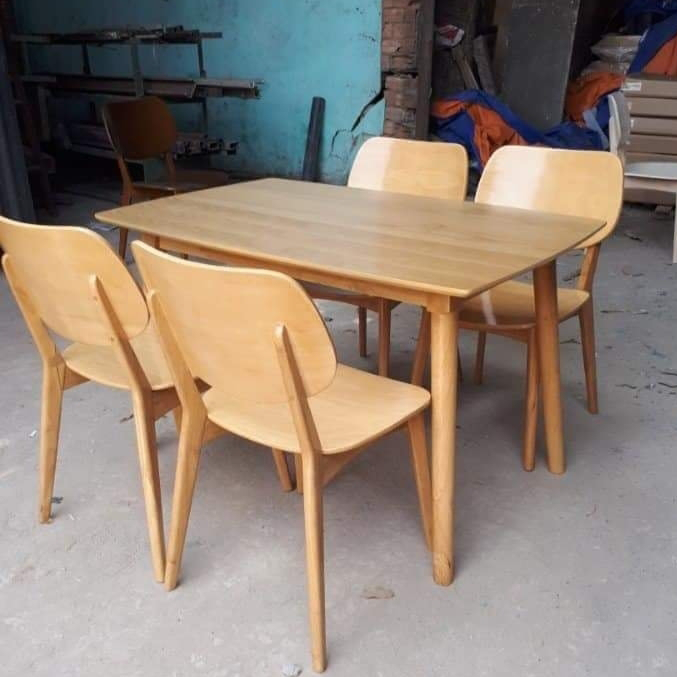 Bộ bàn ăn Venus 1m2 + 4 ghế