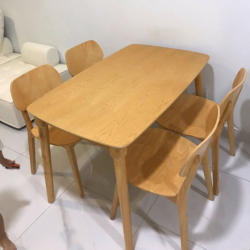 Bộ bàn ăn Venus 1m2 + 4 ghế