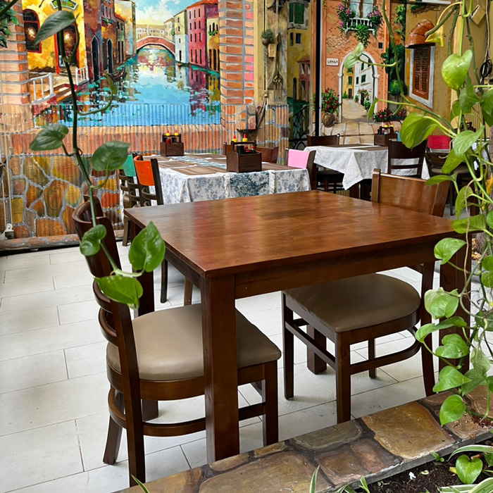 Bộ bàn Cabin vuông 80x80cm + 2 ghế