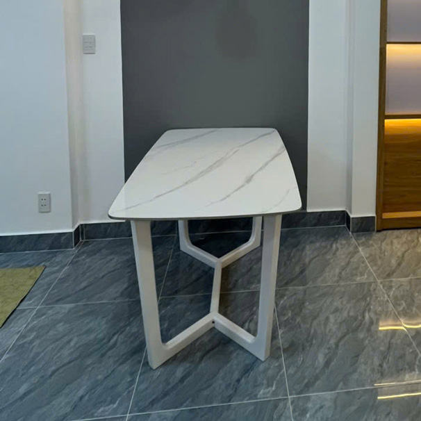 Bàn ăn Concorde mặt đá ceramic trắng vân mây