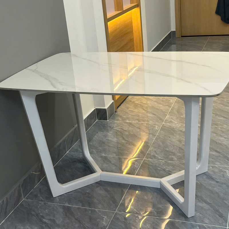 Bàn ăn Concorde mặt đá ceramic trắng vân mây