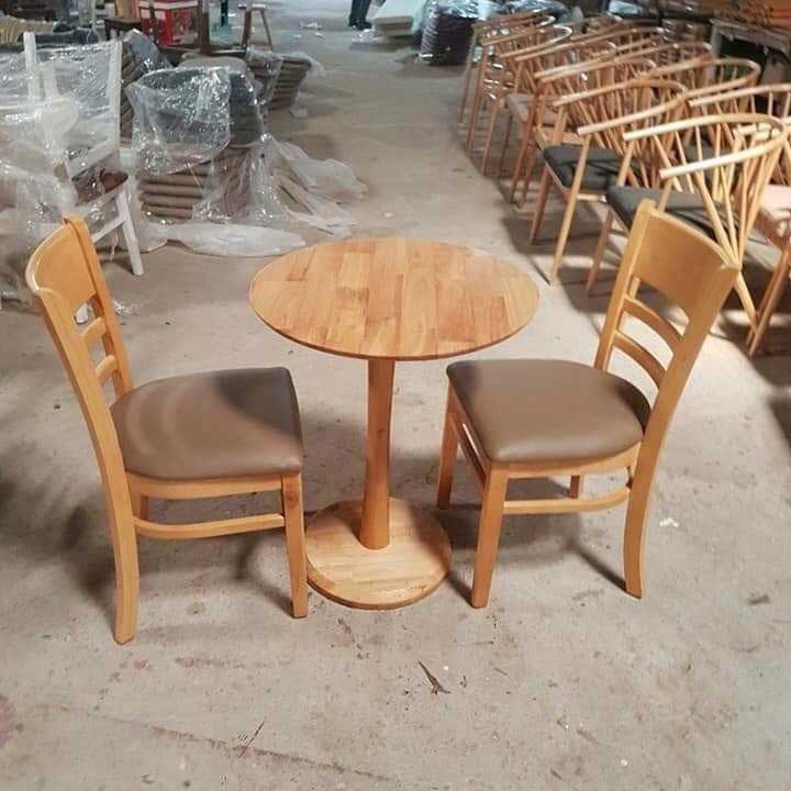 Bàn Cafe chân đế tròn