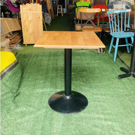 Bàn cafe chân sắt đế tròn