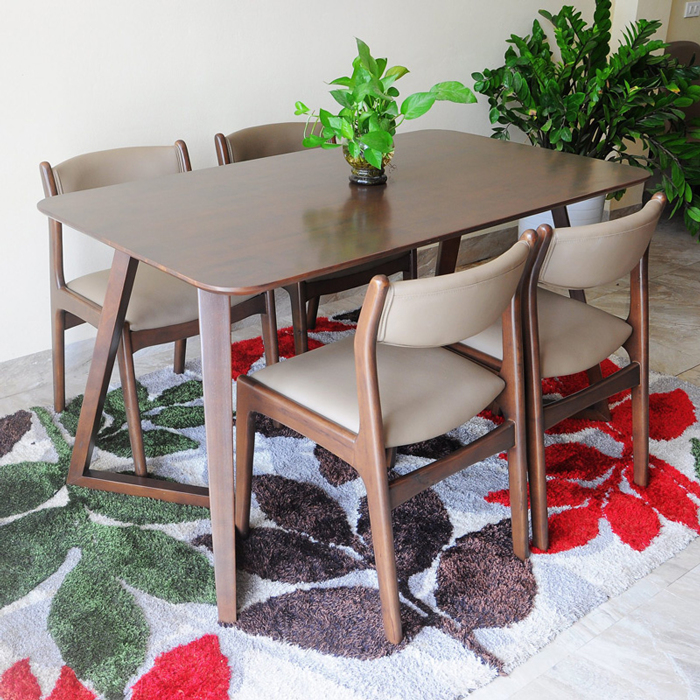 Bộ bàn ăn chân chữ V 1m2 + 4 ghế Bella