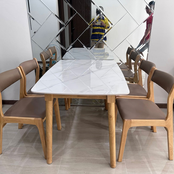 Bàn ăn mặt đá ceramic trắng vân mây