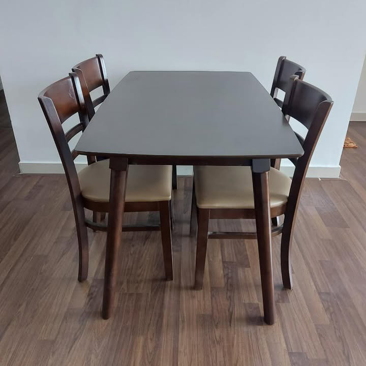 Bộ bàn Mango 1m2 + 4 ghế Cabin